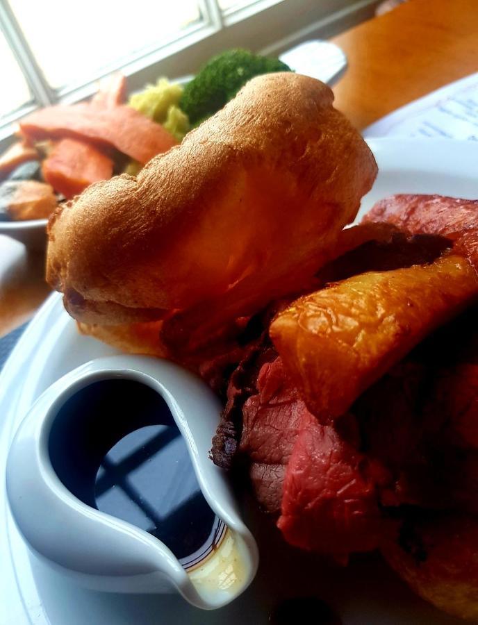 The Swan @ 5* Stoford